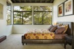 interior kamar mungil dengan aksen terpadu